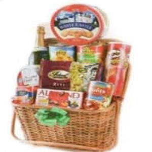 CHRISTMAS PICNIC BASKET